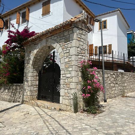 Old Town Hotel Dhermi Ngoại thất bức ảnh