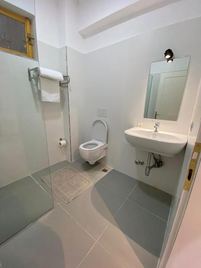 Old Town Hotel Dhermi Ngoại thất bức ảnh
